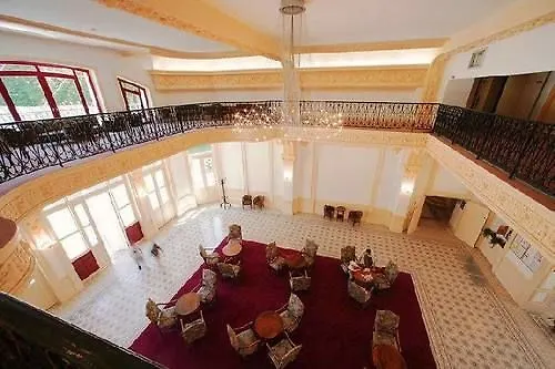 Appart hôtel Terres de France - Appart'Hotel le Splendid Allevard