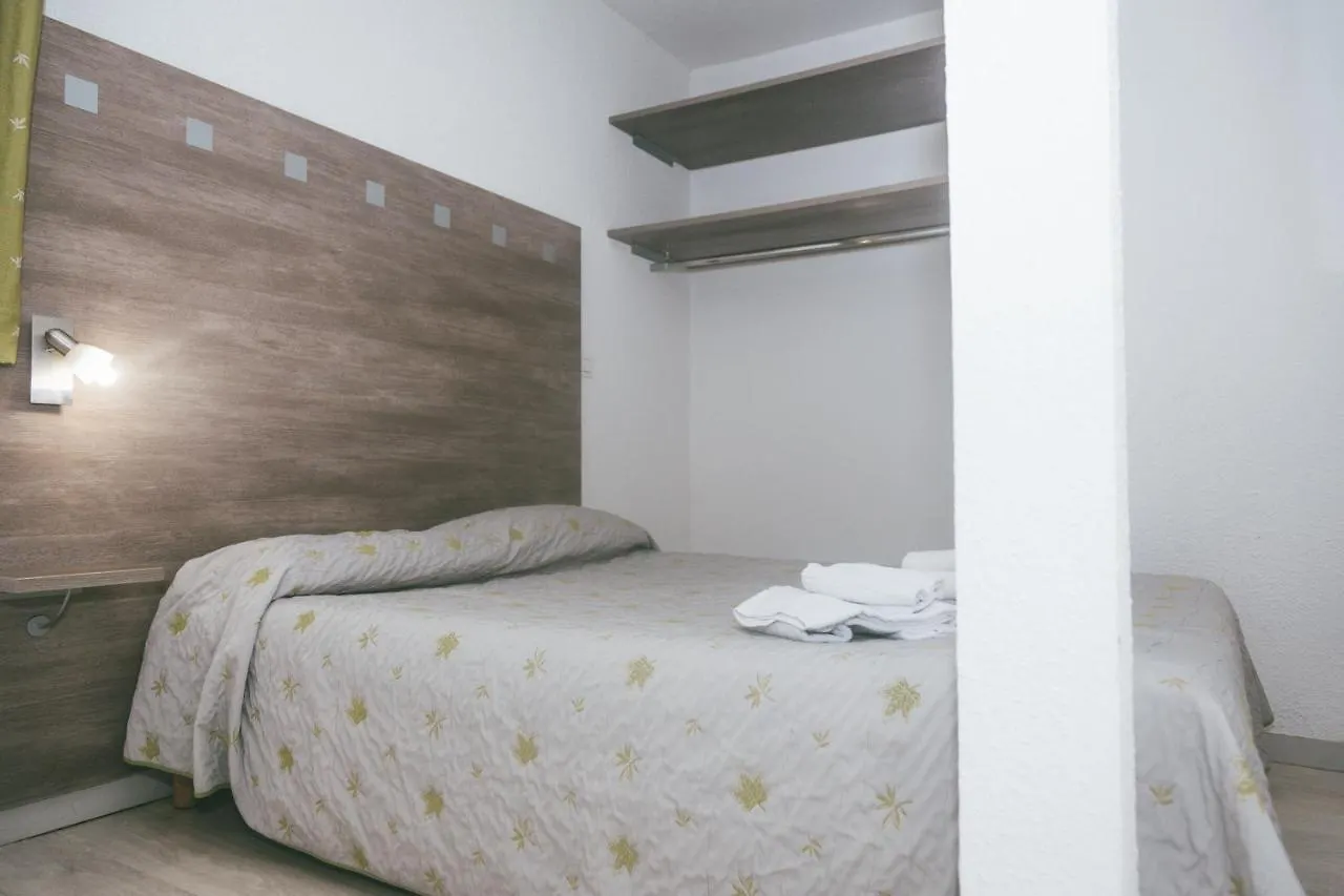 Terres De France - Appart'Hotel Le Splendid Allevard Aparthotel